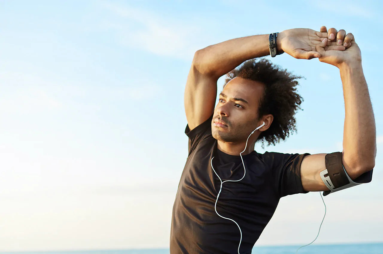 homem se preparando para treino